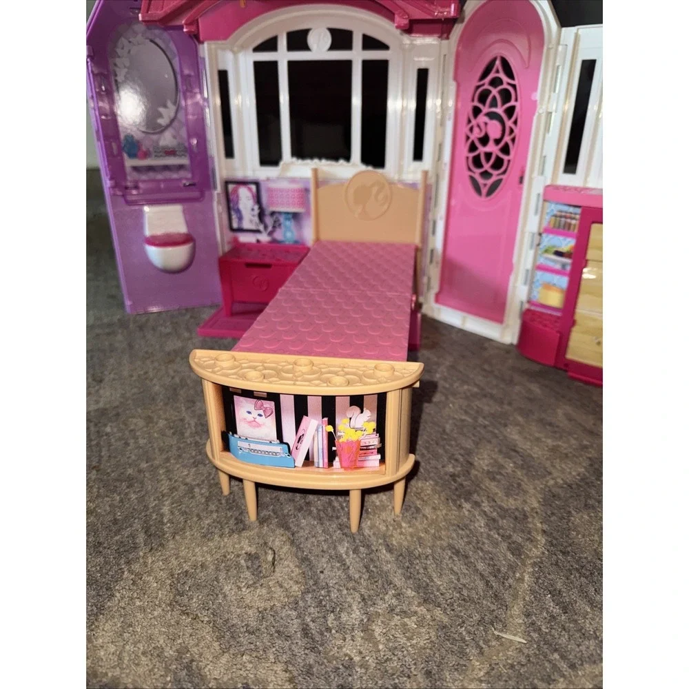 Barbie Glam Getaway House Pink & White Fold-Up Playset (Mattel #CHF54) 2014/2015
